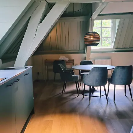 Отель Stadsklooster Dordt Hotel&hostel Дордрехт