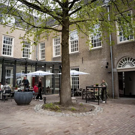 Stadsklooster Dordt Hotel&hostel Отель