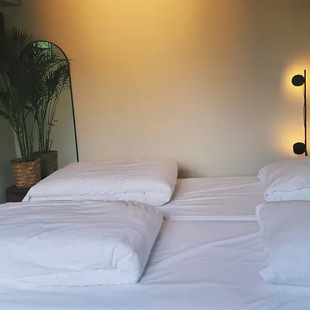 Stadsklooster Dordt Hotel&hostel Дордрехт
